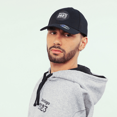 JOCKEY NEGRO SANTIAGO 2023 FIU - Tienda Oficial